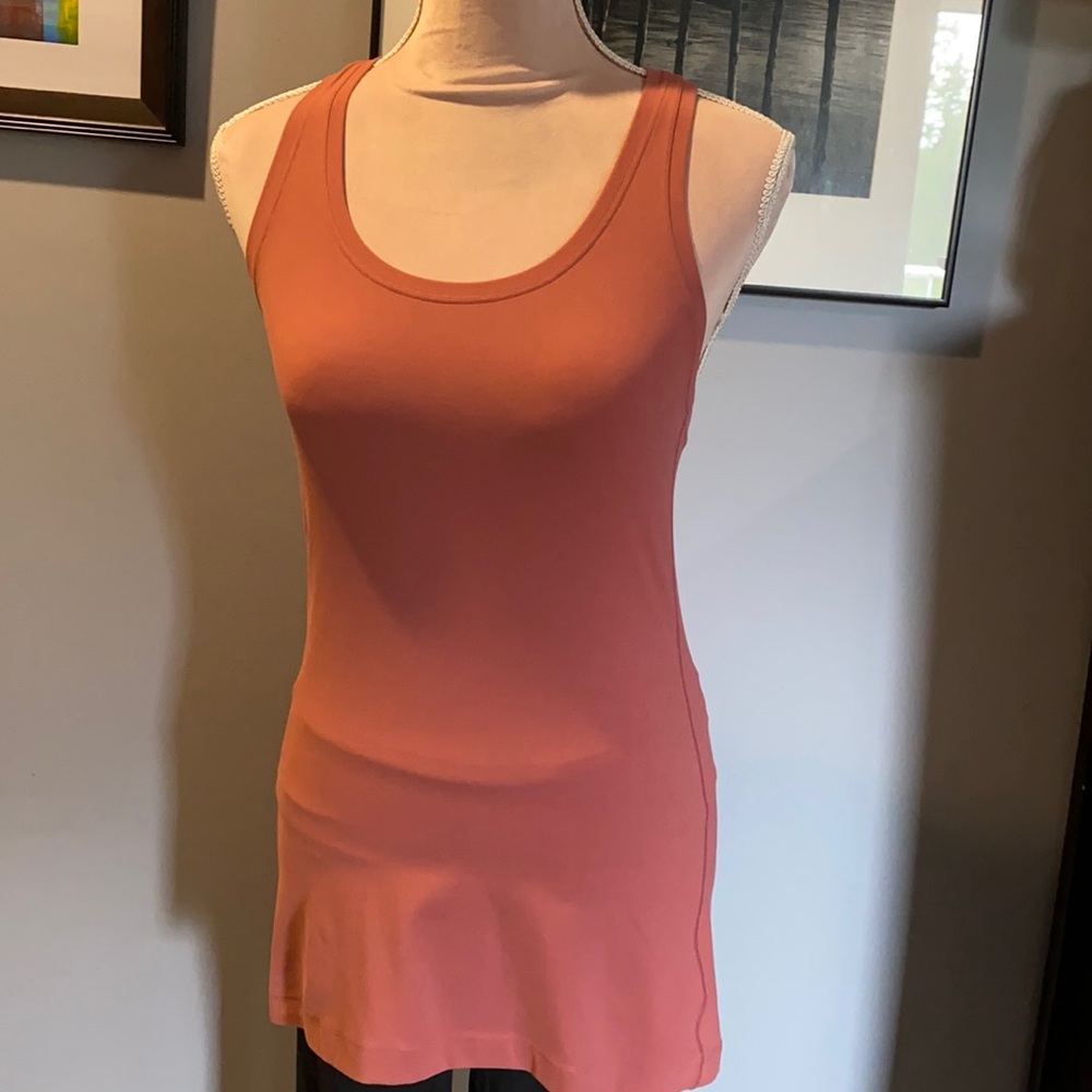 Lululemon coral tank